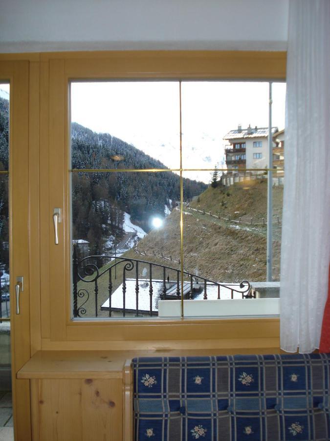Apartmán Chasa Valetta Samnaun Pokoj fotografie