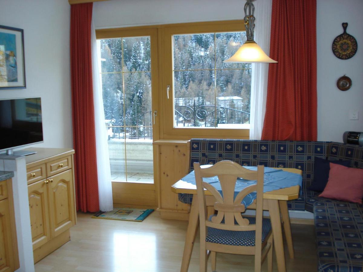 Apartmán Chasa Valetta Samnaun Pokoj fotografie